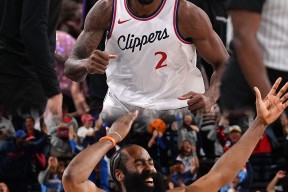 包含Ning意外战胜快船，重返赛场引爆全场！的词条