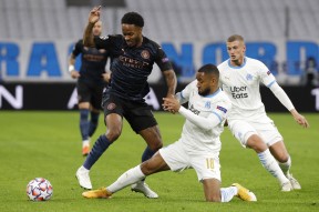 德罗巴连续二十场比赛得分超过赛事规则更新，巴塞罗那挑战极限！的简单介绍